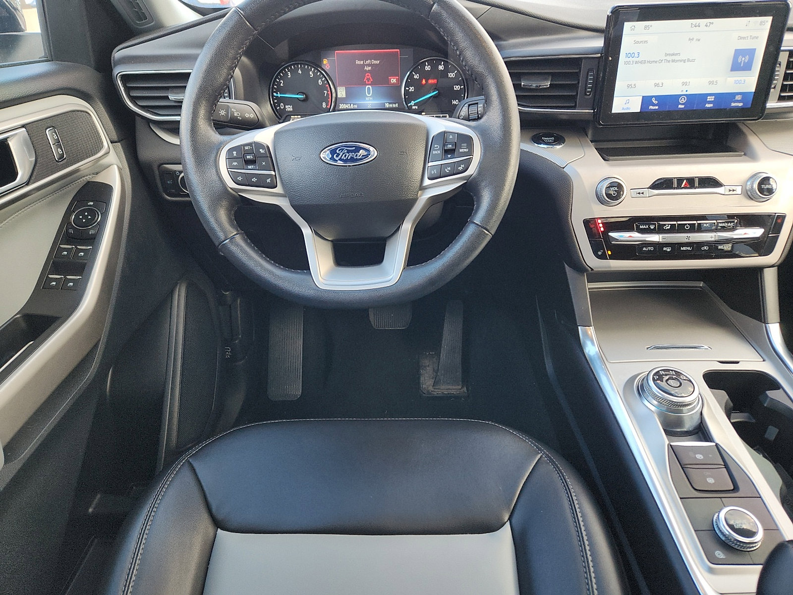 Certified 2023 Ford Explorer XLT w/ Equipment Group 202A image 10