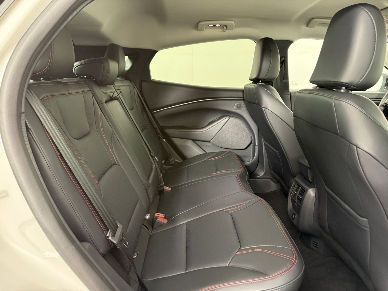 Certified 2025 Ford Mustang Mach-E Premium w/ Sport Appearance Package AWD/4WD image 13