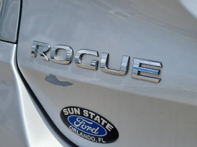 Used 2020 Nissan Rogue SV FWD image 8