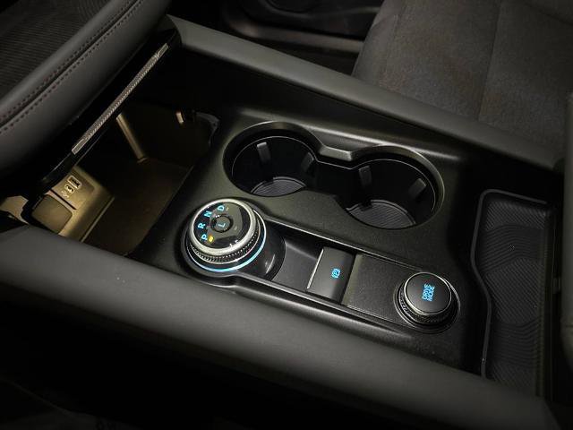 Certified 2025 Ford Explorer Active image 29