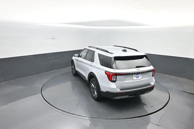 Certified 2025 Ford Explorer Active w/ Active Comfort Package AWD/4WD image 28