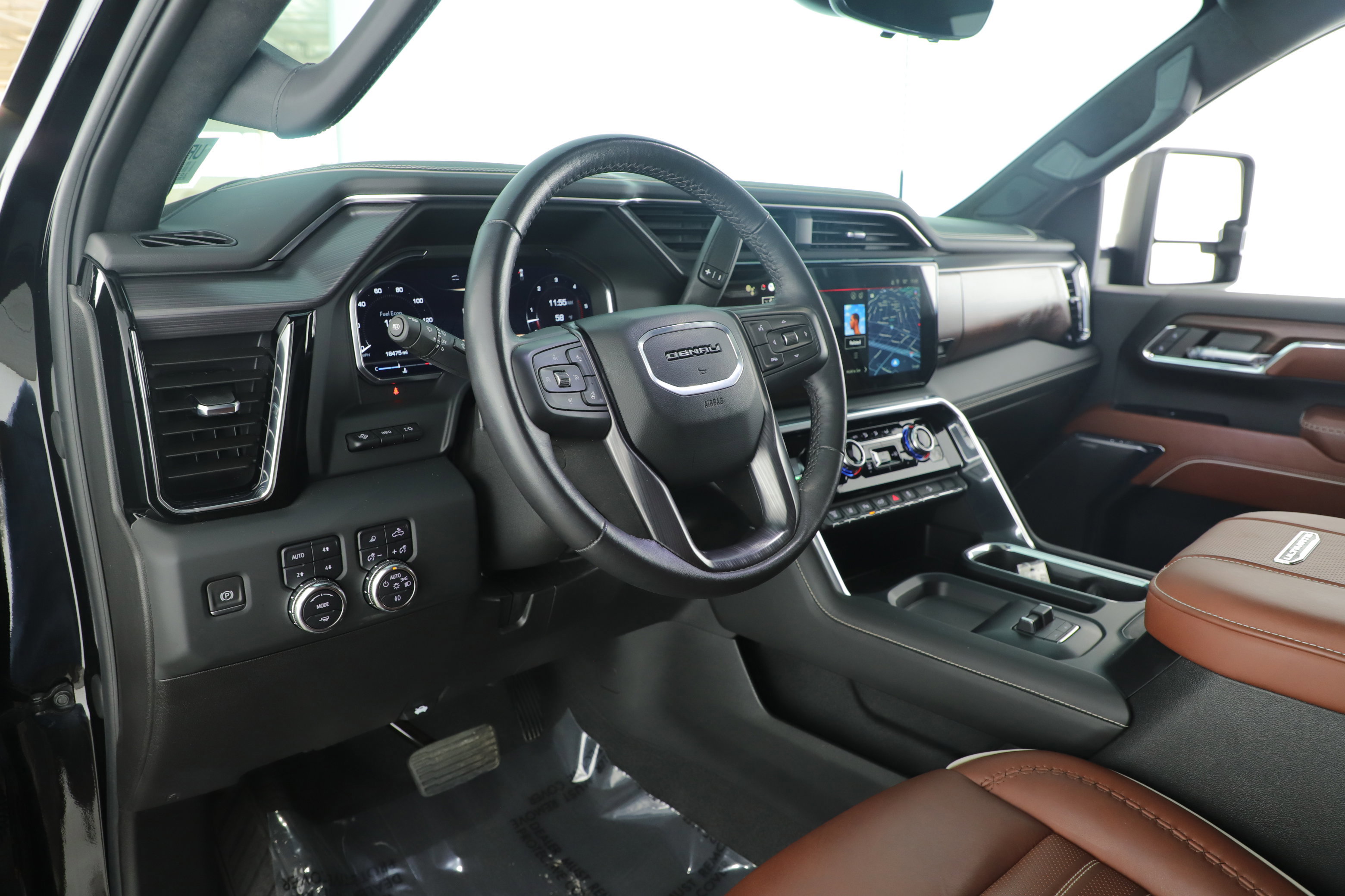 Used 2024 GMC Sierra 2500 Denali Ultimate w/ Max Trailering Package image 7