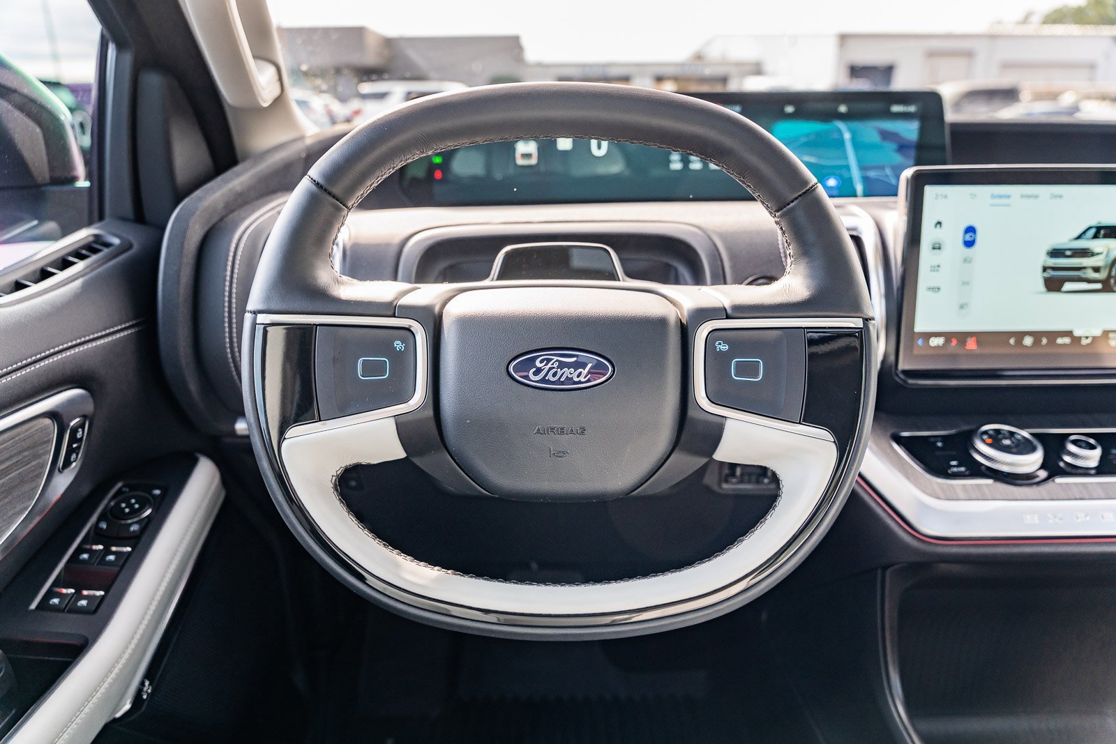 Certified 2025 Ford Expedition Platinum w/ Platinum Ultimate Package image 24