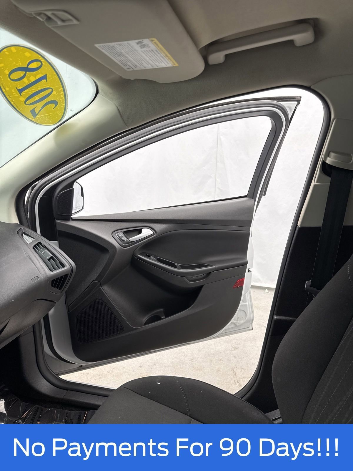 Certified 2018 Ford Focus SE FWD image 21