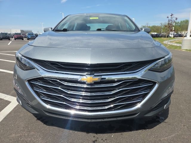 Used 2023 Chevrolet Malibu LT FWD image 3