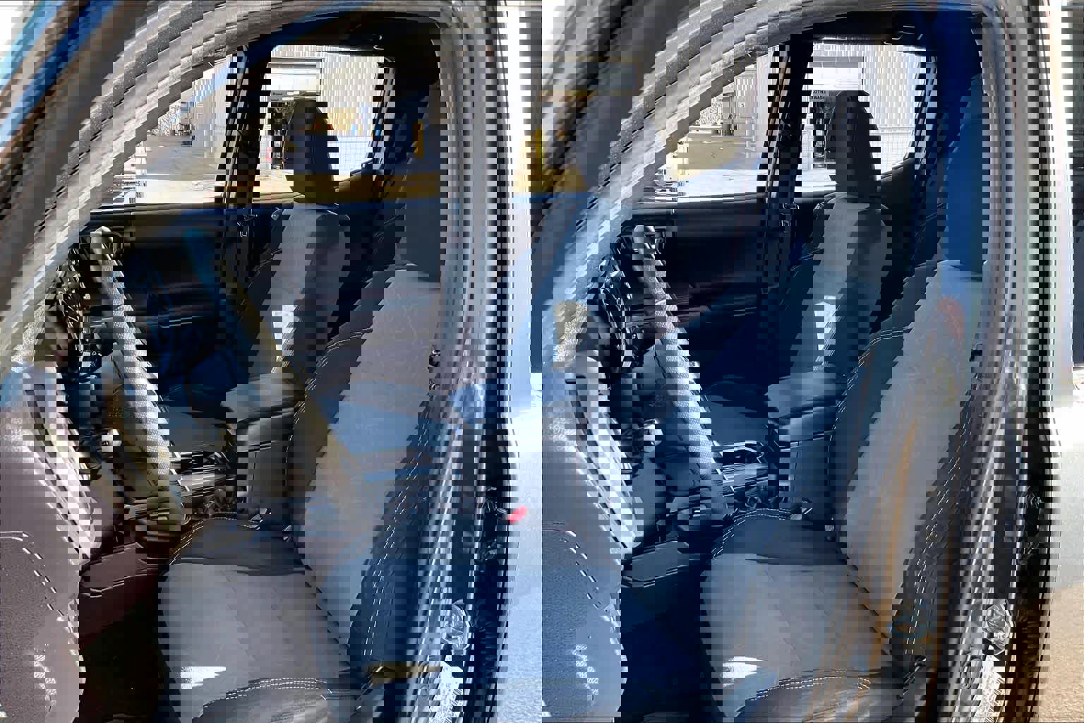 Used 2020 Toyota Tacoma TRD Off-Road AWD/4WD image 10