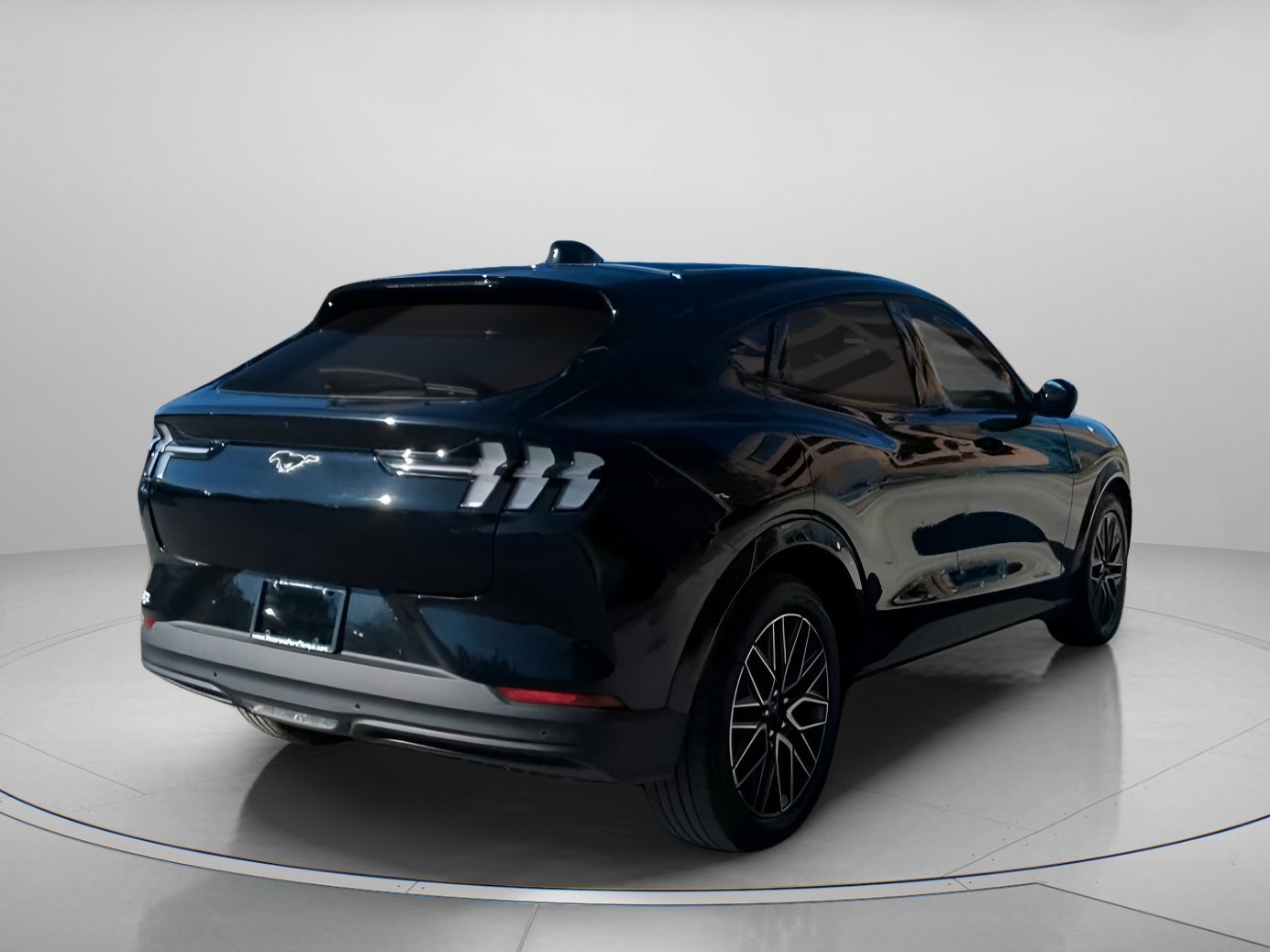 Certified 2025 Ford Mustang Mach-E Premium image 19