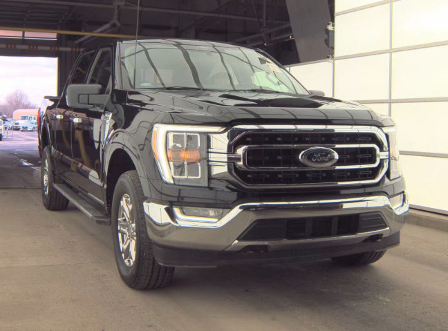 Certified 2022 Ford F150 XLT w/ Equipment Group 302A High AWD/4WD image 4