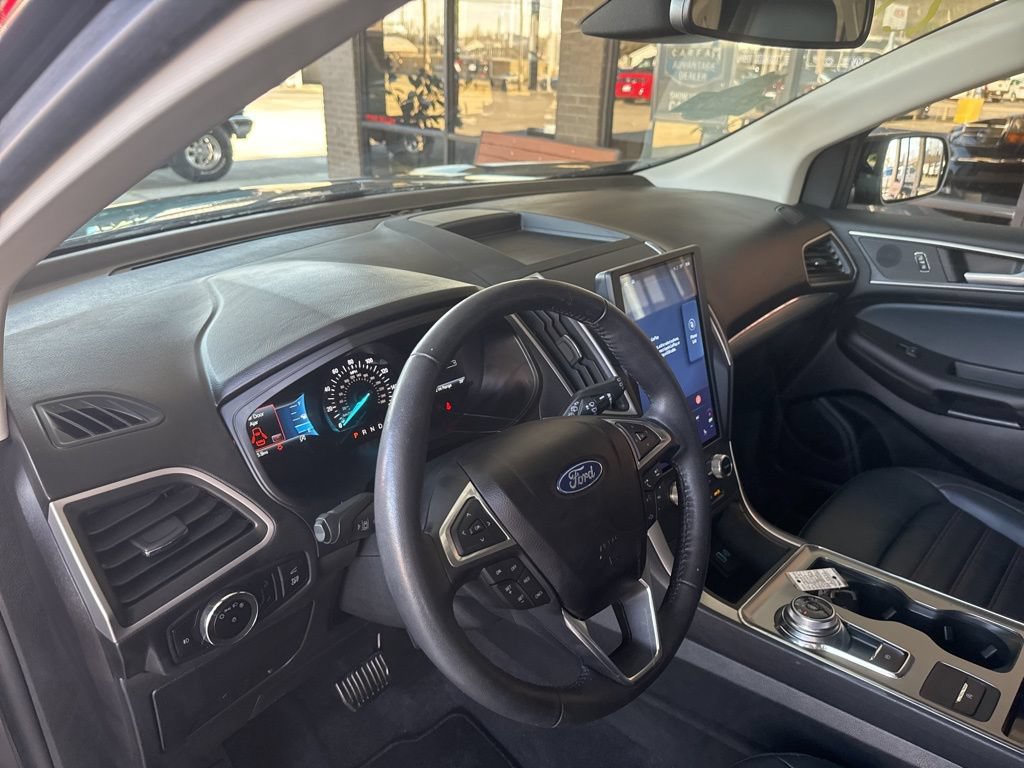 Certified 2023 Ford Edge SEL w/ Sport Appearance Package AWD/4WD image 9
