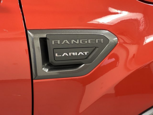 Certified 2022 Ford Ranger Lariat w/ Tremor Off-Road Package AWD/4WD image 7