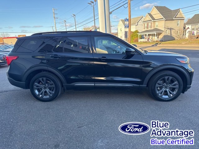 Certified 2022 Ford Explorer XLT w/ Equipment Group 202A image 5