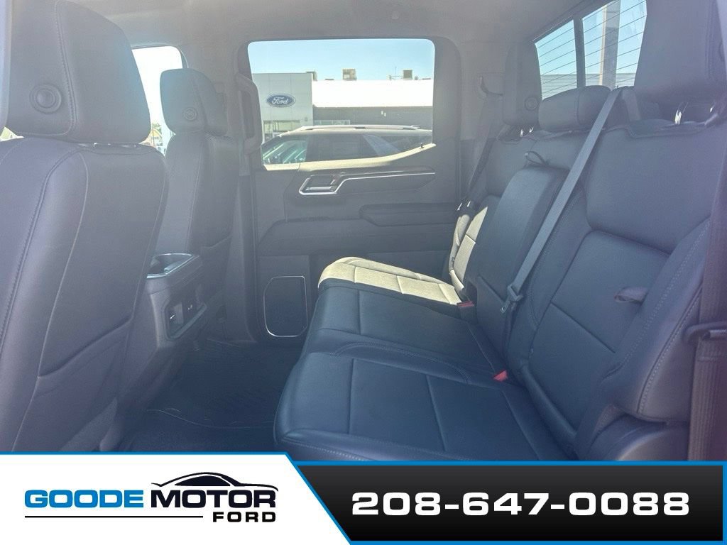 Used 2022 Chevrolet Silverado 1500 LT Trail Boss w/ Convenience Package II AWD/4WD image 11