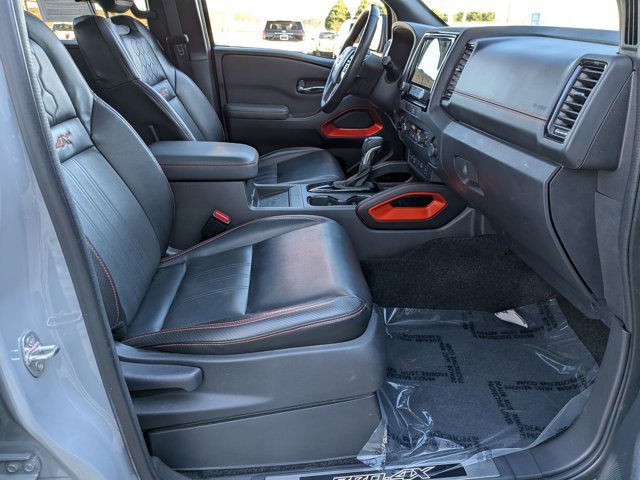 Used 2023 Nissan Frontier PRO-4X w/ Pro-4X Premium Package image 39
