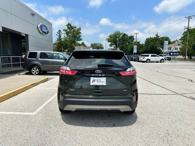 Certified 2022 Ford Edge SEL w/ Convenience Package AWD/4WD image 13