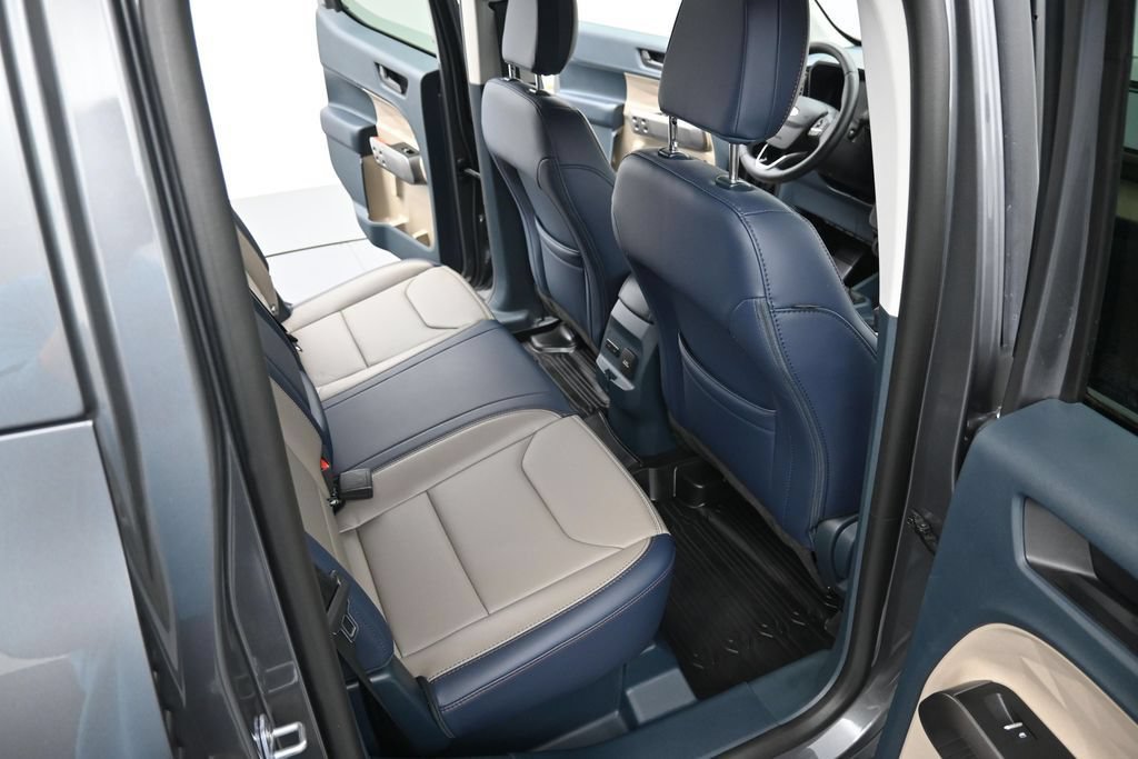 Certified 2025 Ford Maverick Lariat AWD/4WD image 29