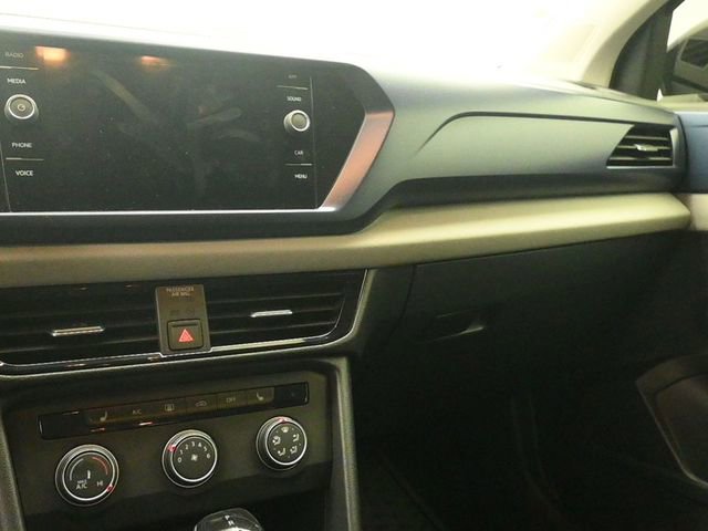 Used 2022 Volkswagen Taos SE image 12