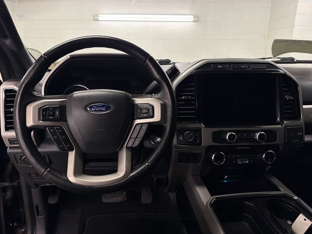 Certified 2022 Ford F250 Lariat w/ Black Appearance Package AWD/4WD image 9