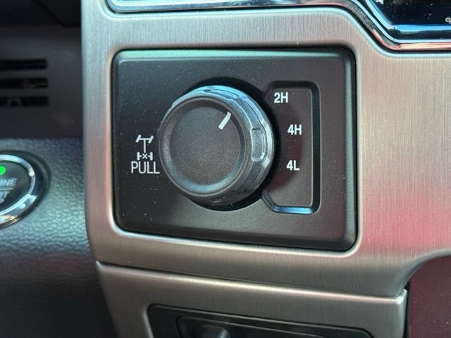 Certified 2022 Ford F250 Platinum w/ FX4 Off-Road Package AWD/4WD image 28