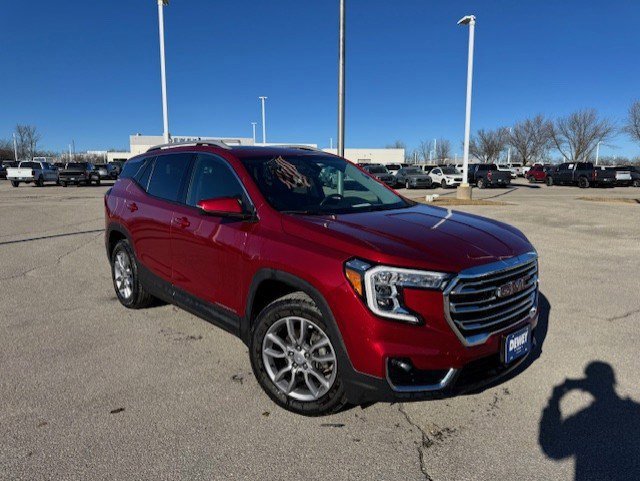 Used 2022 GMC Terrain SLT w/ Infotainment Package II image 7
