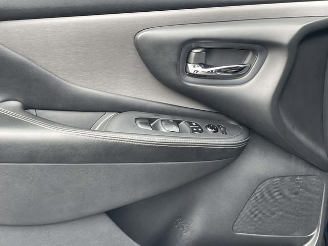 Used 2020 Nissan Murano SV image 11