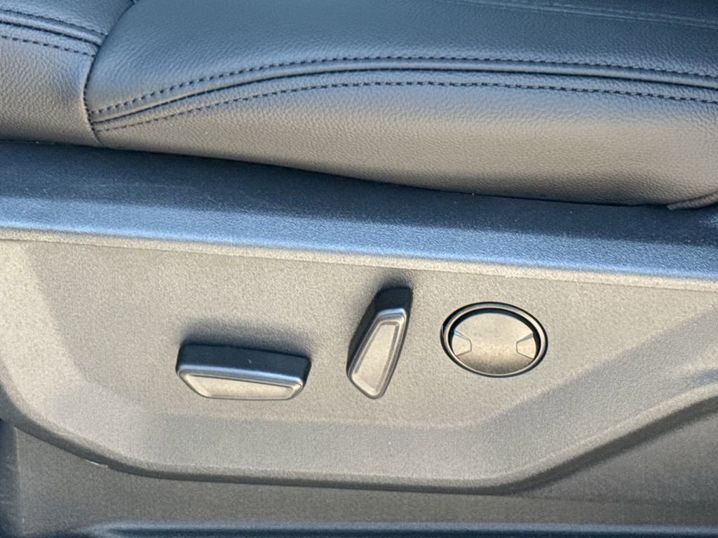 Certified 2025 Ford Expedition Max Active RWD image 26