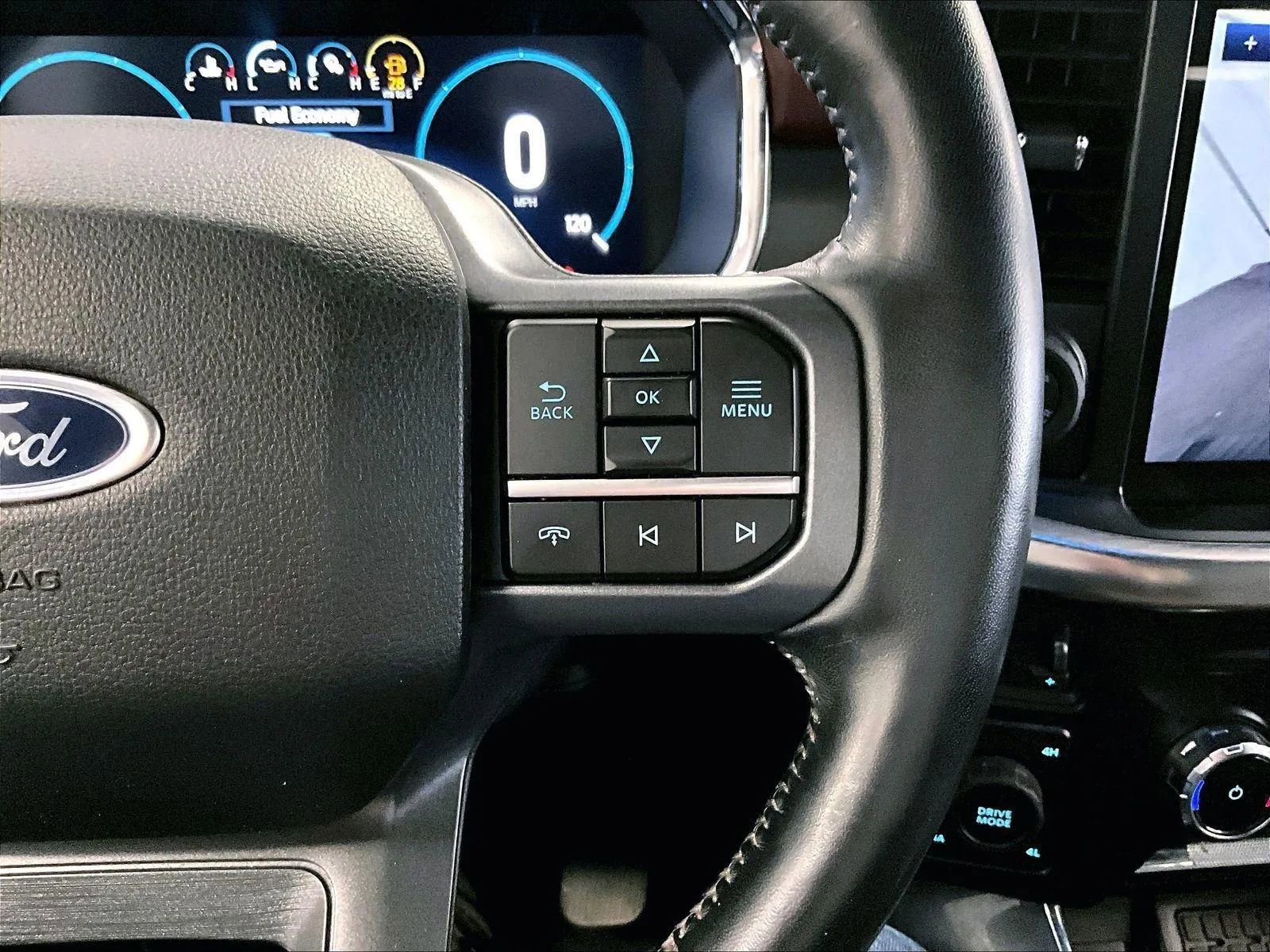 Certified 2023 Ford F150 Lariat w/ Equipment Group 502A High image 18