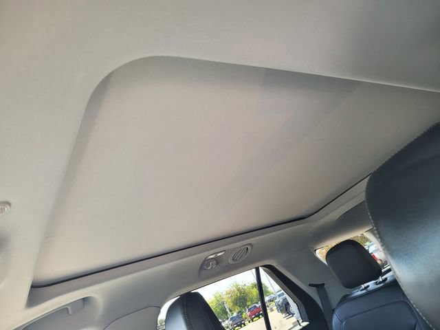 Certified 2022 Ford Explorer XLT w/ Equipment Group 202A image 20