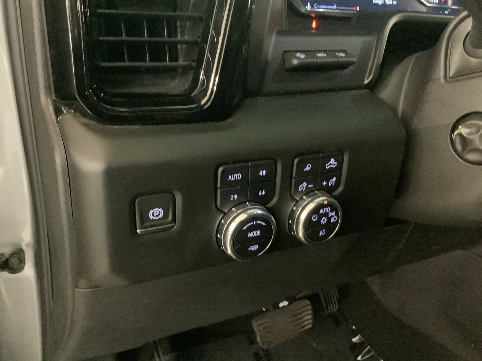 Used 2025 GMC Sierra 1500 AT4X AWD/4WD image 22