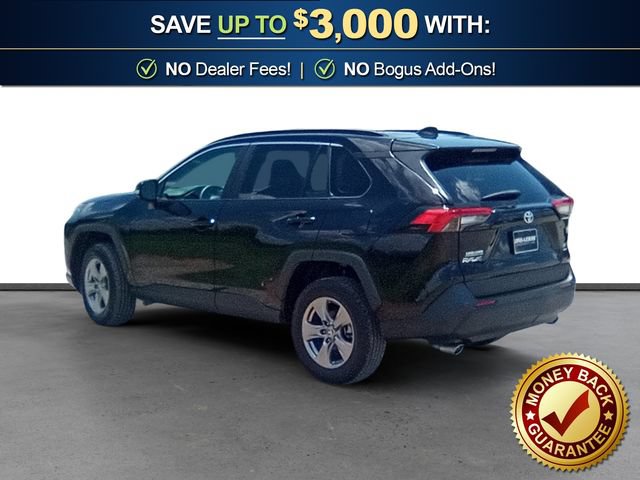 Used 2024 Toyota RAV4 XLE AWD/4WD image 4