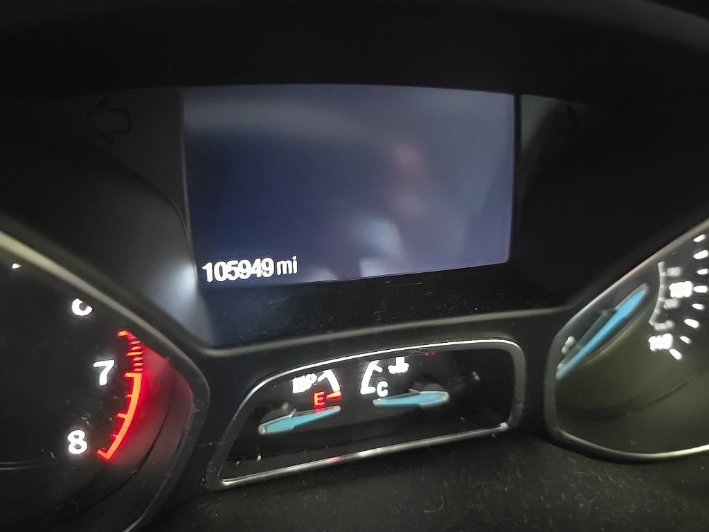 Certified 2017 Ford Escape SE w/ Equipment Group 201A image 10