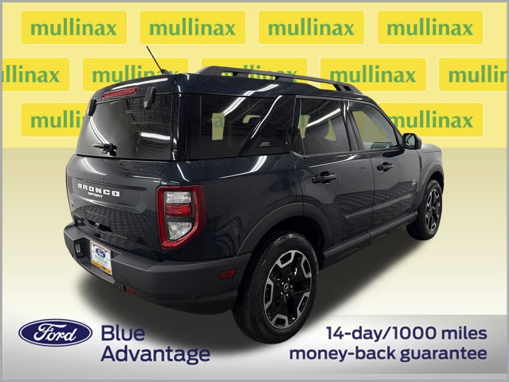 Certified 2023 Ford Bronco Sport Outer Banks w/ Tech Package image 3