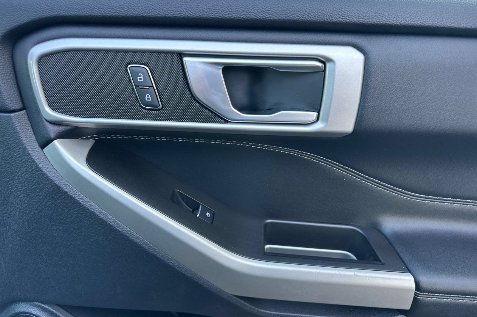 Certified 2022 Ford Explorer XLT AWD/4WD image 19