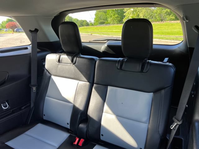 Certified 2023 Ford Explorer XLT w/ Equipment Group 202A AWD/4WD image 25
