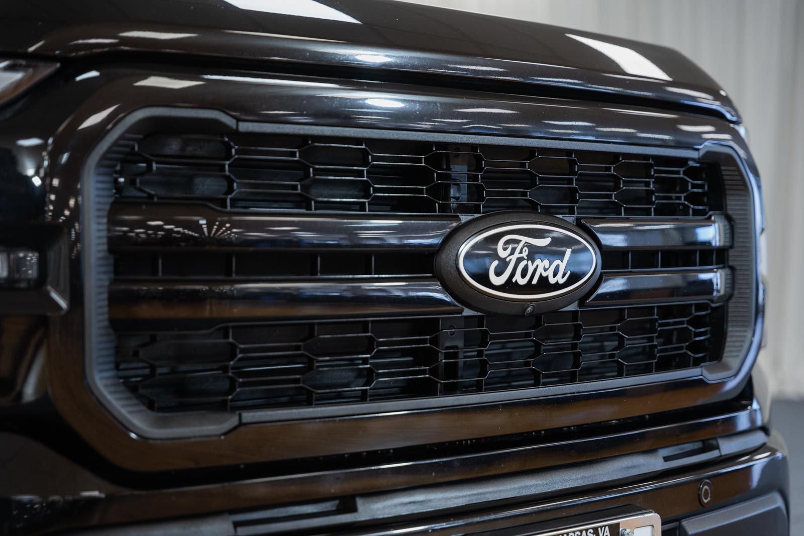 Certified 2024 Ford F150 Lariat AWD/4WD image 10