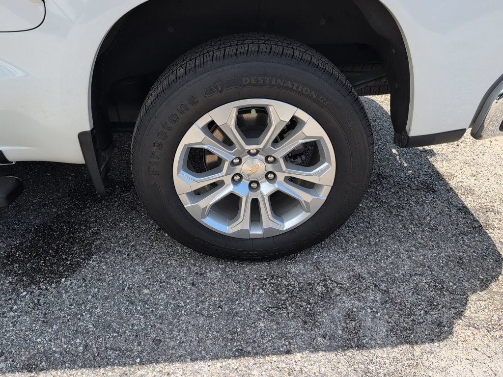 Used 2023 Chevrolet Silverado 1500 LTZ w/ Technology Package RWD image 14