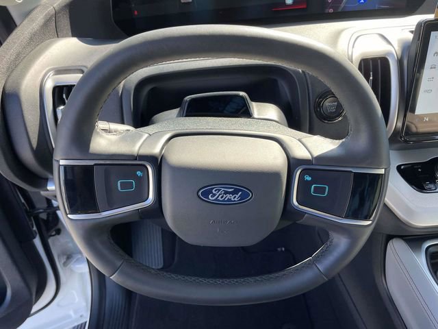 Certified 2025 Ford Expedition Active image 19
