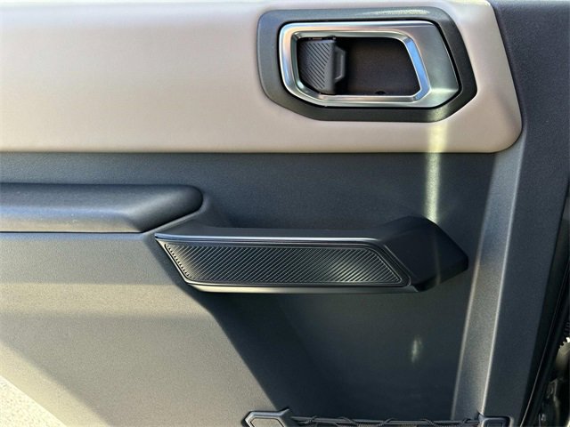 Certified 2024 Ford Bronco Wildtrak image 17