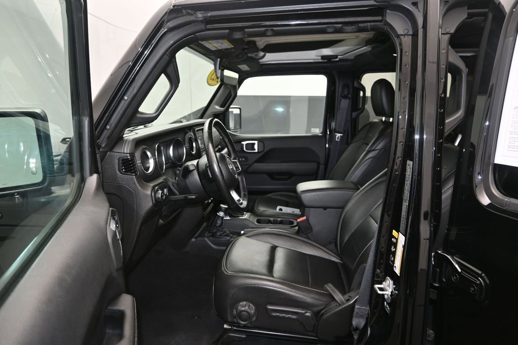 Used 2023 Jeep Gladiator Overland w/ Popular Equipment Package AWD/4WD image 12