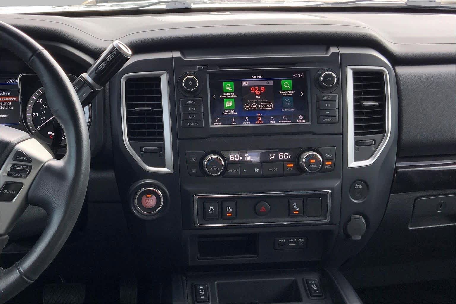 Used 2019 Nissan Titan SV w/ SV Convenience Package RWD image 7