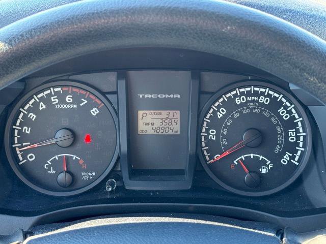 Used 2017 Toyota Tacoma SR image 9