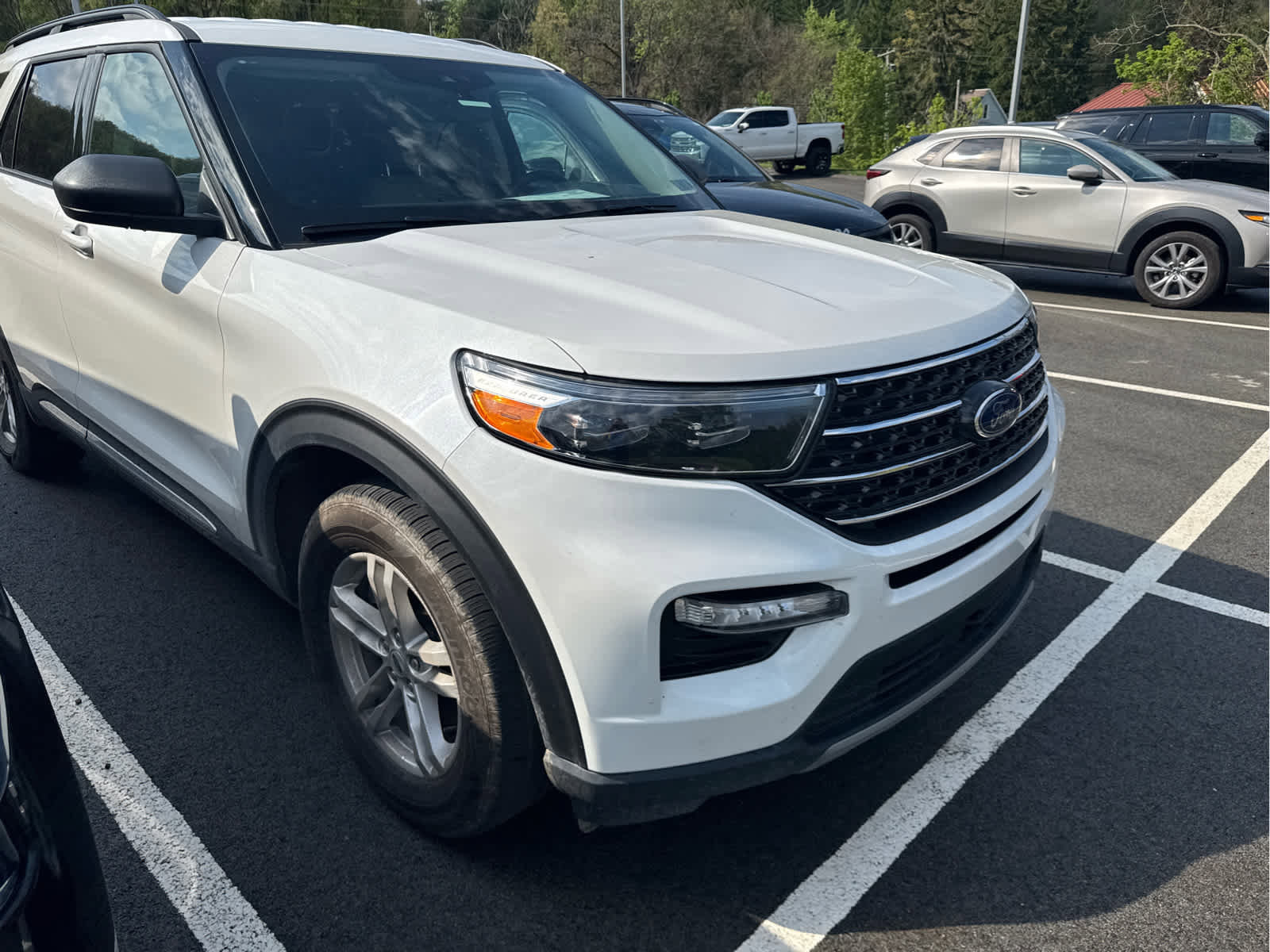 Certified 2023 Ford Explorer XLT w/ Equipment Group 202A AWD/4WD image 7