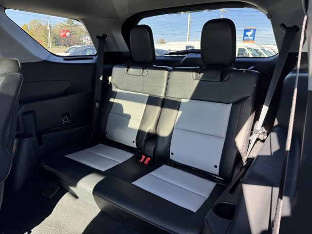 Certified 2022 Ford Explorer XLT w/ Equipment Group 202A image 17