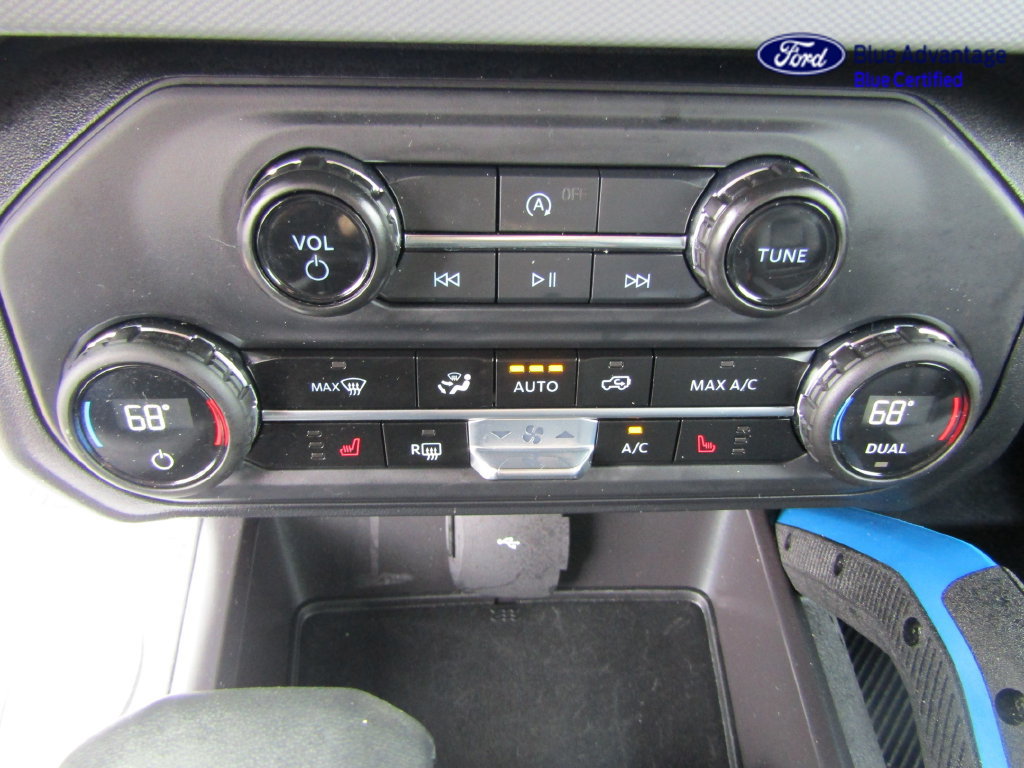 Certified 2024 Ford Bronco Black Diamond w/ Sasquatch Package AWD/4WD image 30