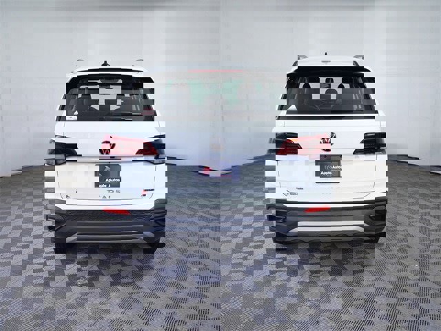 Used 2022 Volkswagen Taos S image 3