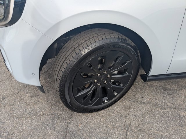 Certified 2025 Ford Expedition Max Platinum w/ Stealth Appearance Package image 6