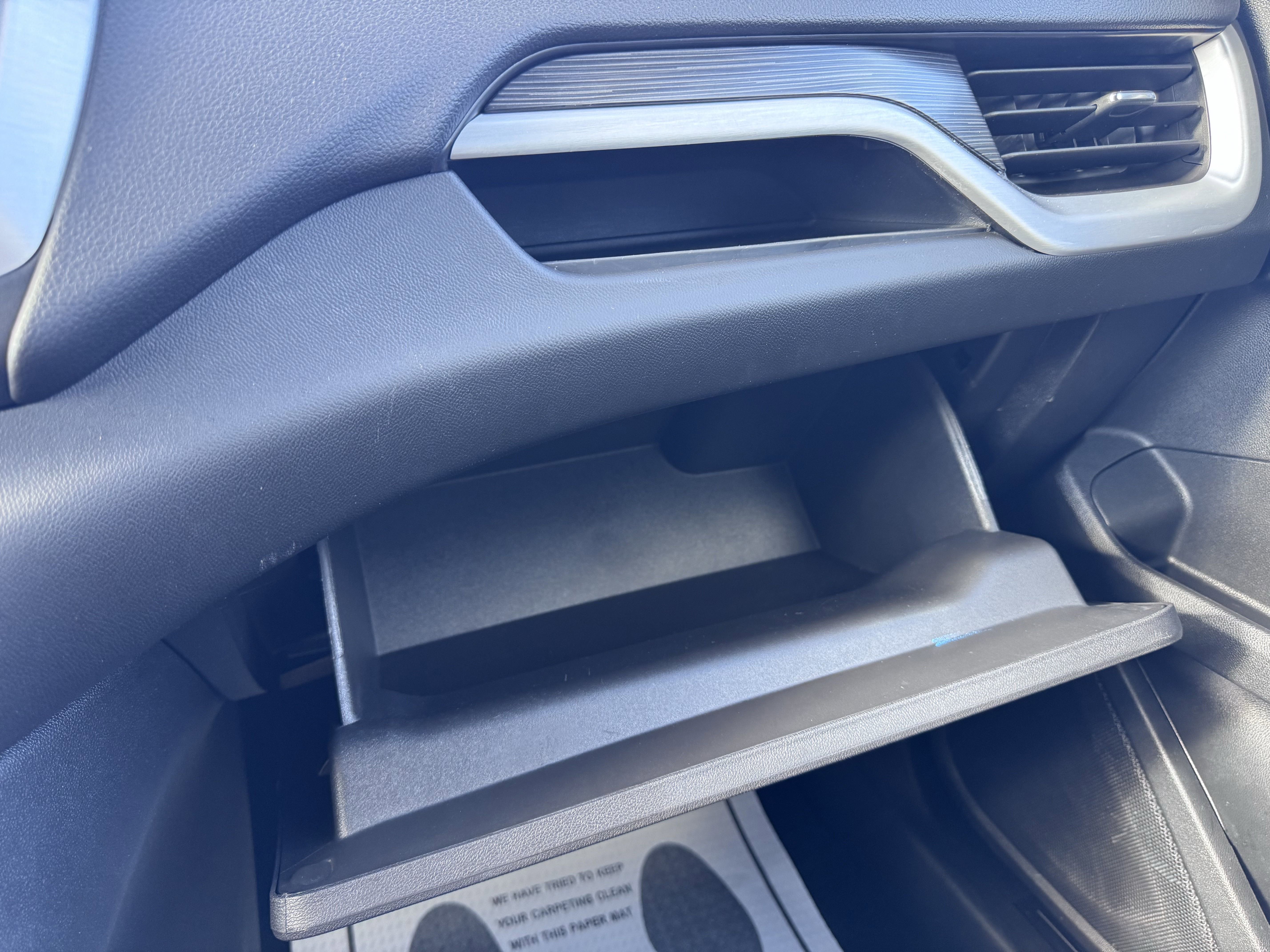 Used 2023 GMC Terrain SLT image 25