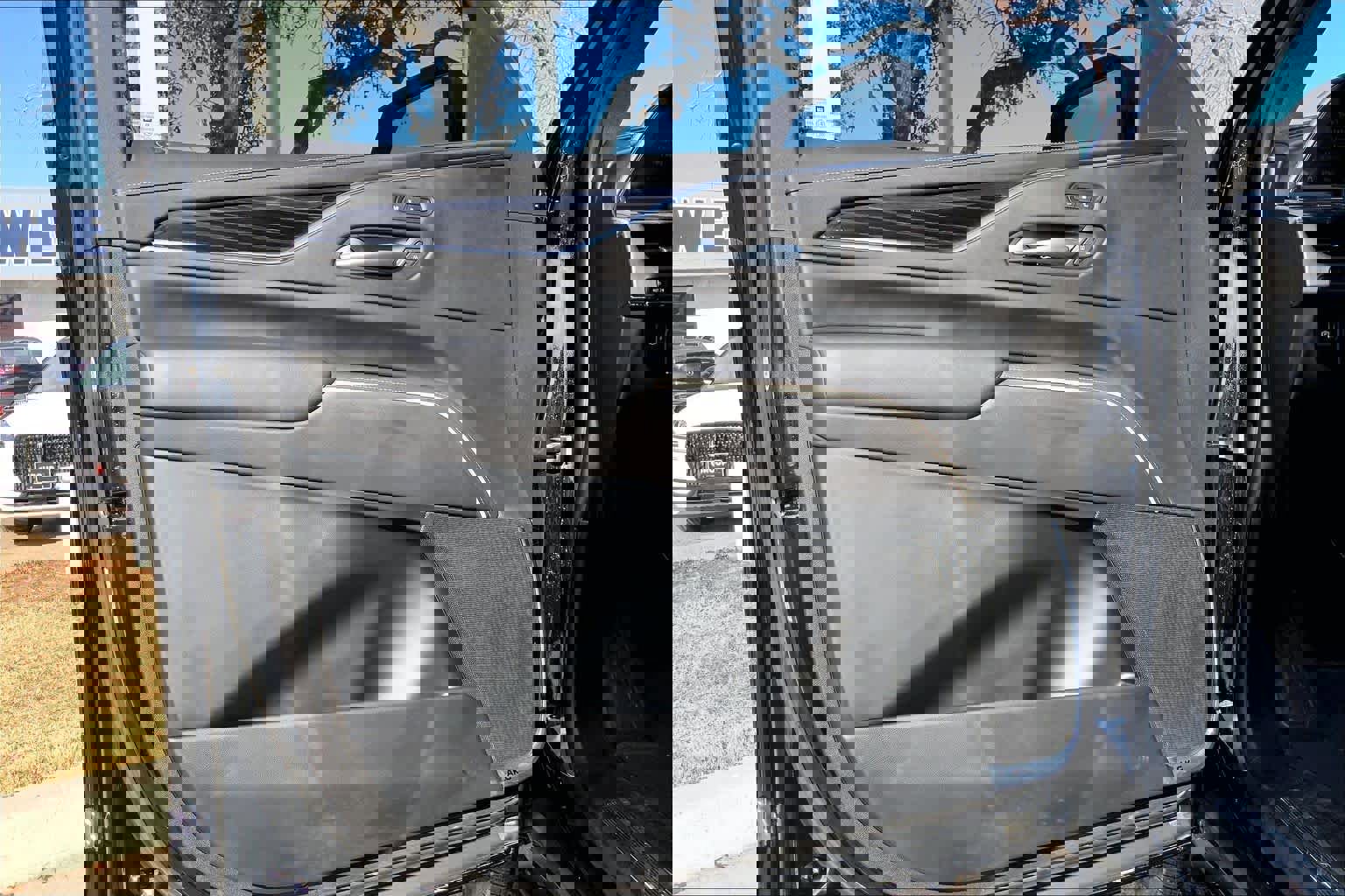 Used 2021 Cadillac Escalade ESV Sport image 21