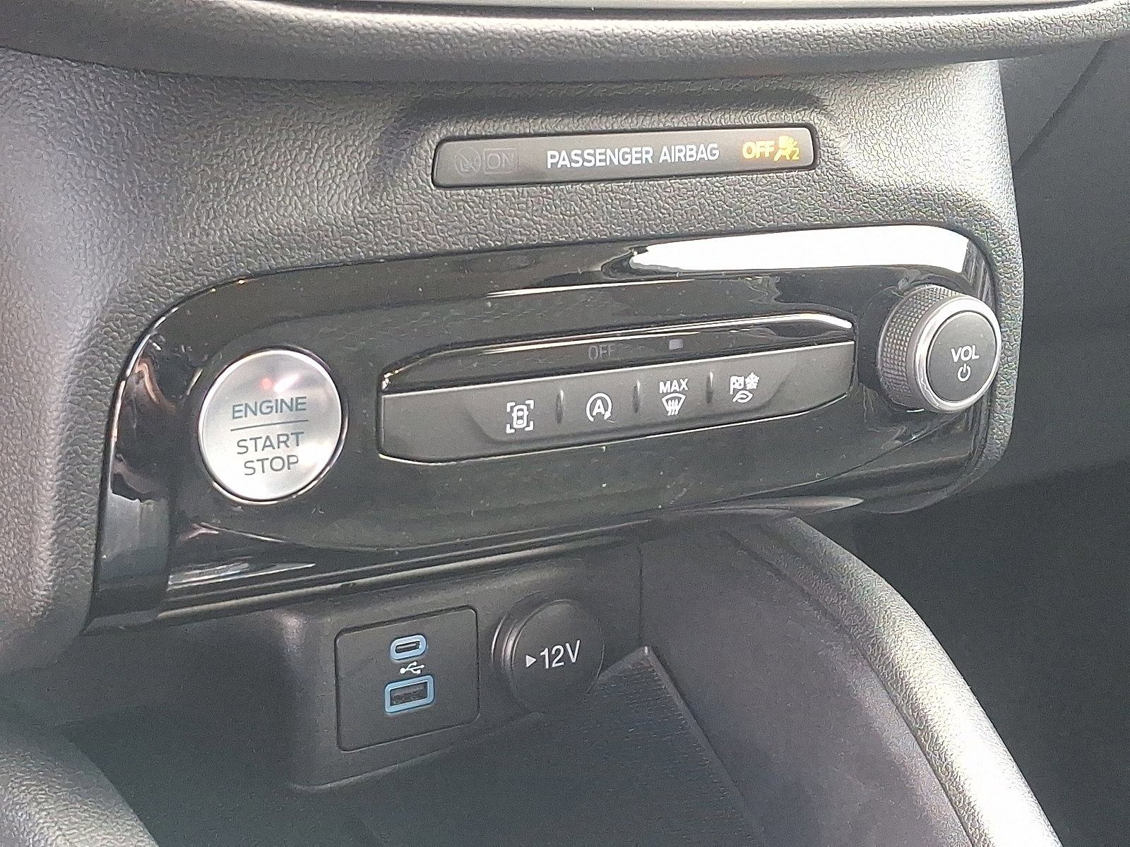 Certified 2023 Ford Escape Active w/ Tech Pack #1 image 16