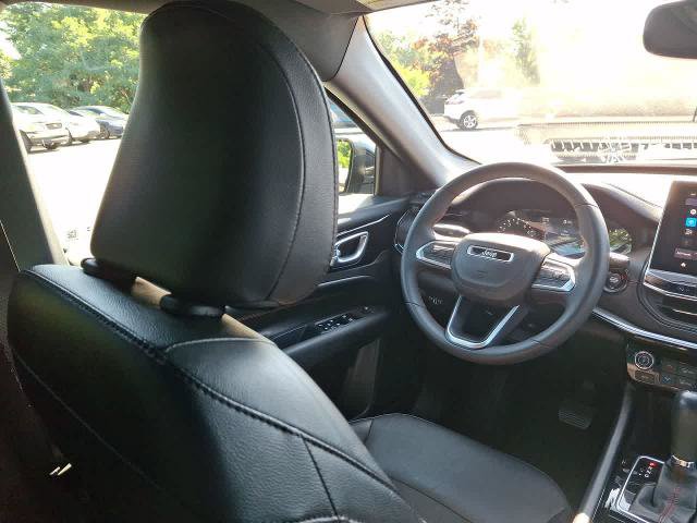 Used 2024 Jeep Compass Trailhawk AWD/4WD image 15