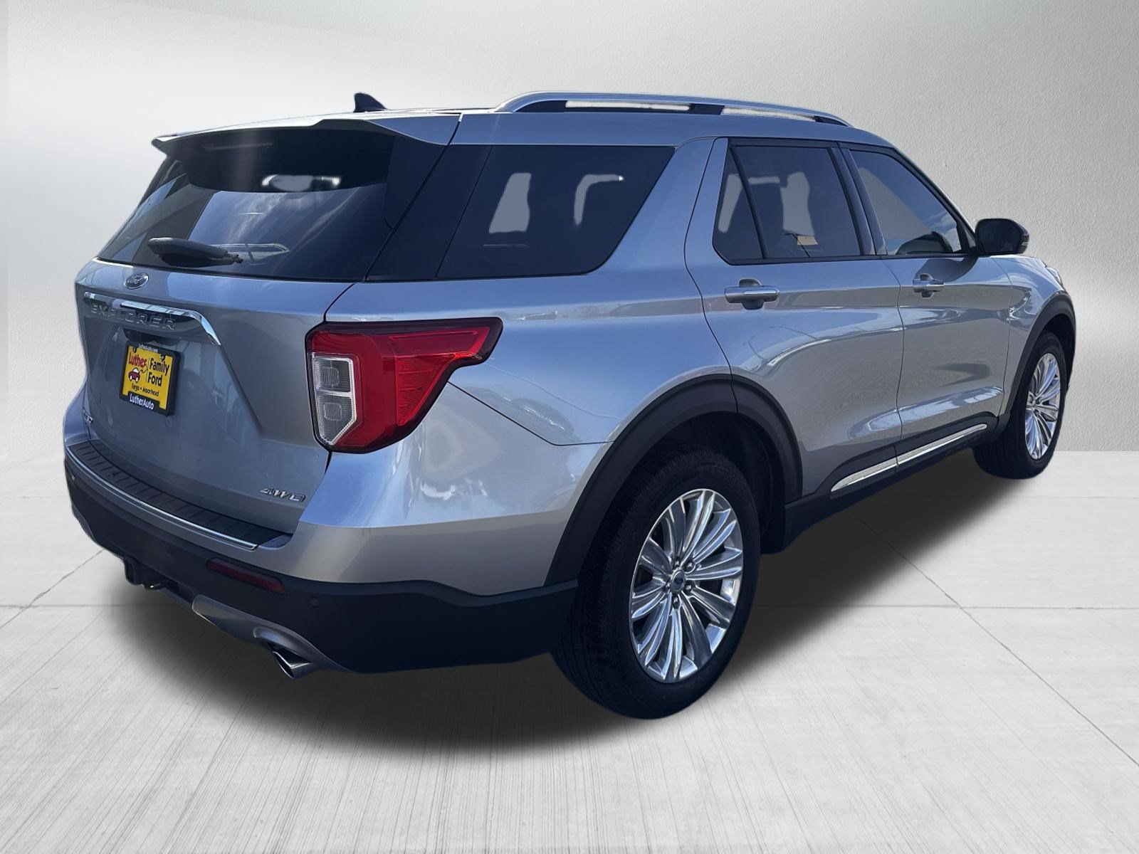 Certified 2024 Ford Explorer Limited w/ Limited Technology Package AWD/4WD image 7